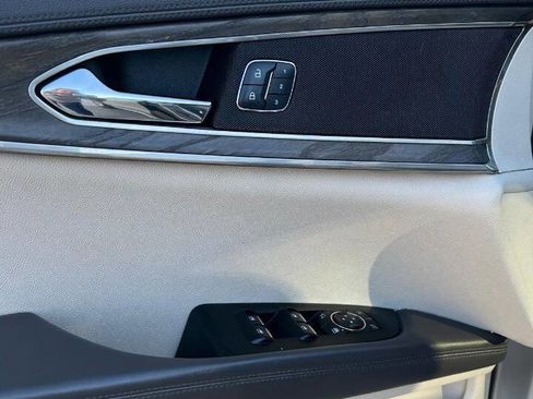 Used 2017 Lincoln MKX Select w/ Select Plus Package image 22