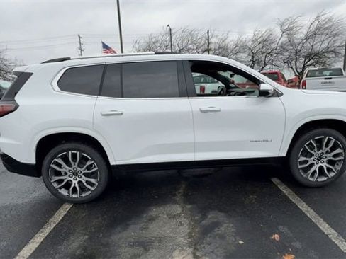 New 2026 GMC Acadia Denali Ultimate w/ LPO, Floor Liner Package image 9