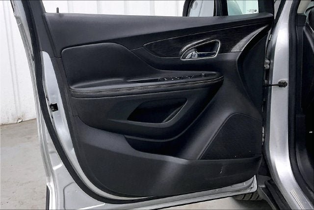 Used 2014 Buick Encore FWD image 20
