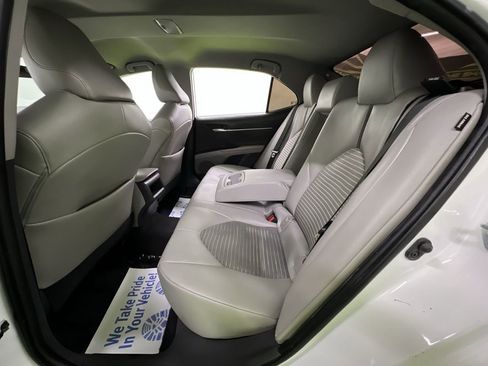 Used 2021 Toyota Camry SE FWD image 25