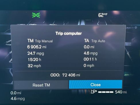 Used 2022 Volvo XC60 B5 Momentum image 18