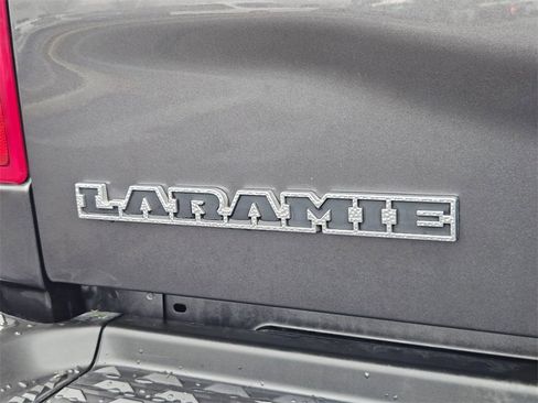Certified 2022 RAM 2500 Laramie image 32