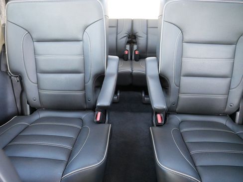 Used 2019 GMC Acadia Denali w/ Technology Package image 13