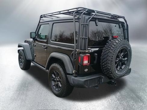 Used 2022 Jeep Wrangler Sport AWD/4WD image 3