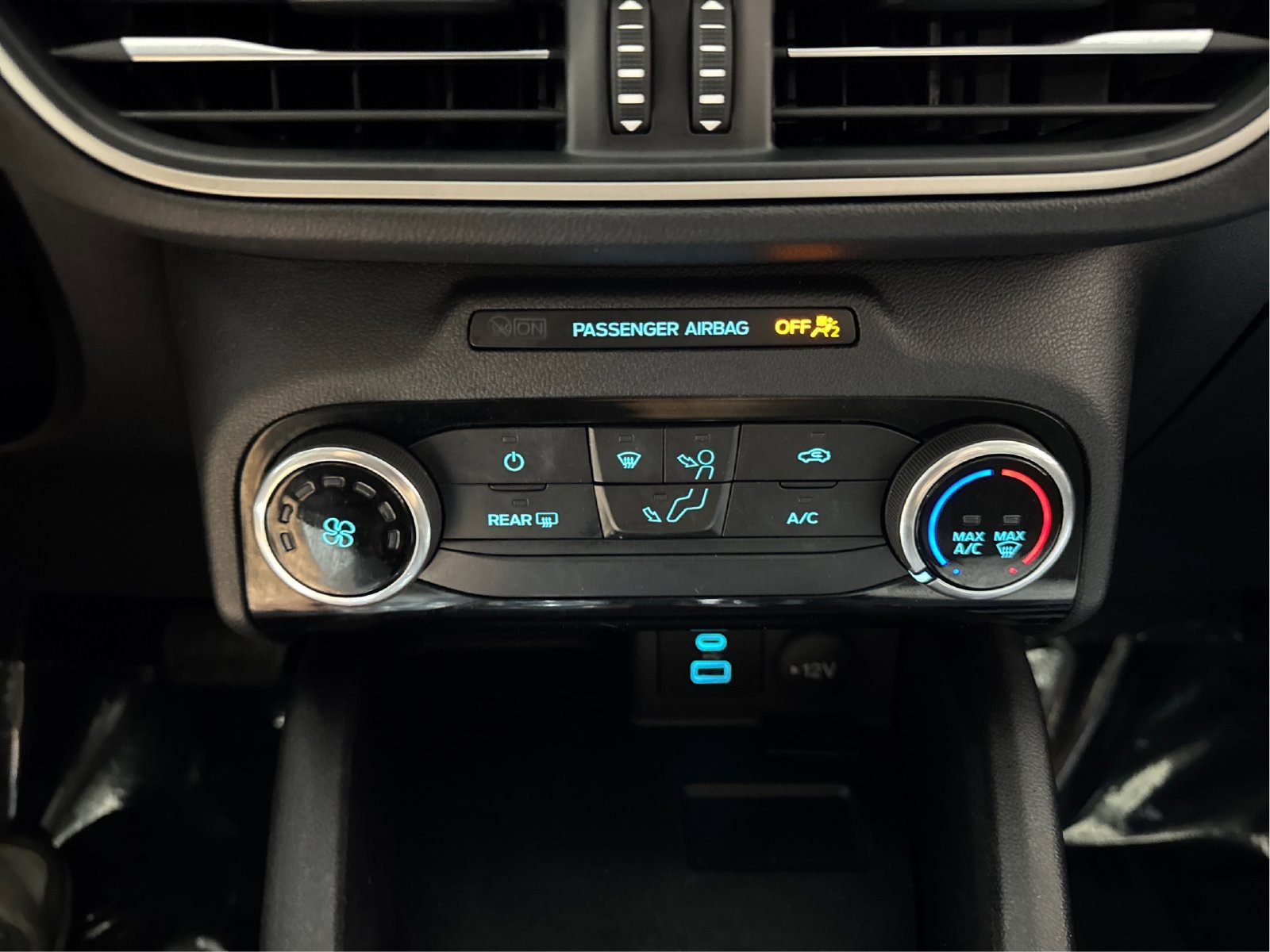 Used 2022 Ford Escape SE AWD/4WD image 27