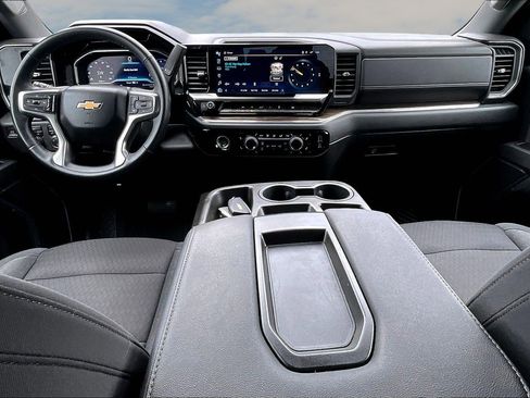 Used 2023 Chevrolet Silverado 1500 LT image 8