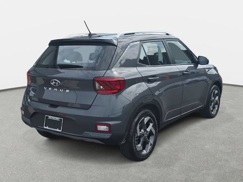 New 2026 Hyundai Venue SEL FWD image 5