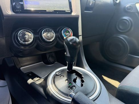 Used 2016 Scion tC FWD image 27