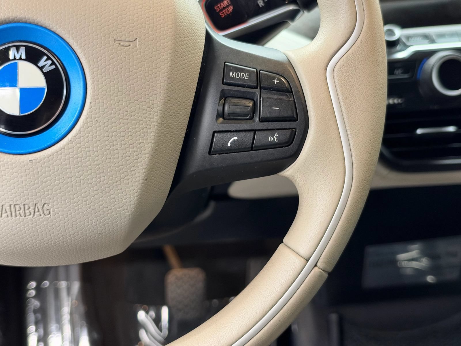 Used 2014 BMW i3 w/ Range Extender RWD image 29
