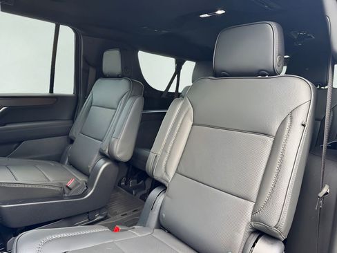 New 2026 GMC Yukon XL Denali AWD/4WD image 16