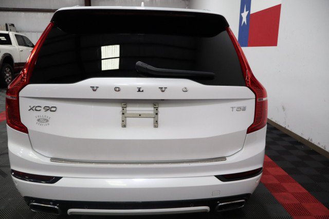 Used 2018 Volvo XC90 T5 R-Design w/ Convenience Package FWD image 12
