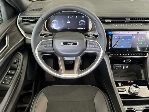 New 2026 Jeep Grand Cherokee L 4WD image 11