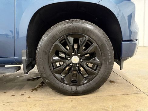 Used 2024 Chevrolet Silverado 1500 Custom AWD/4WD image 25