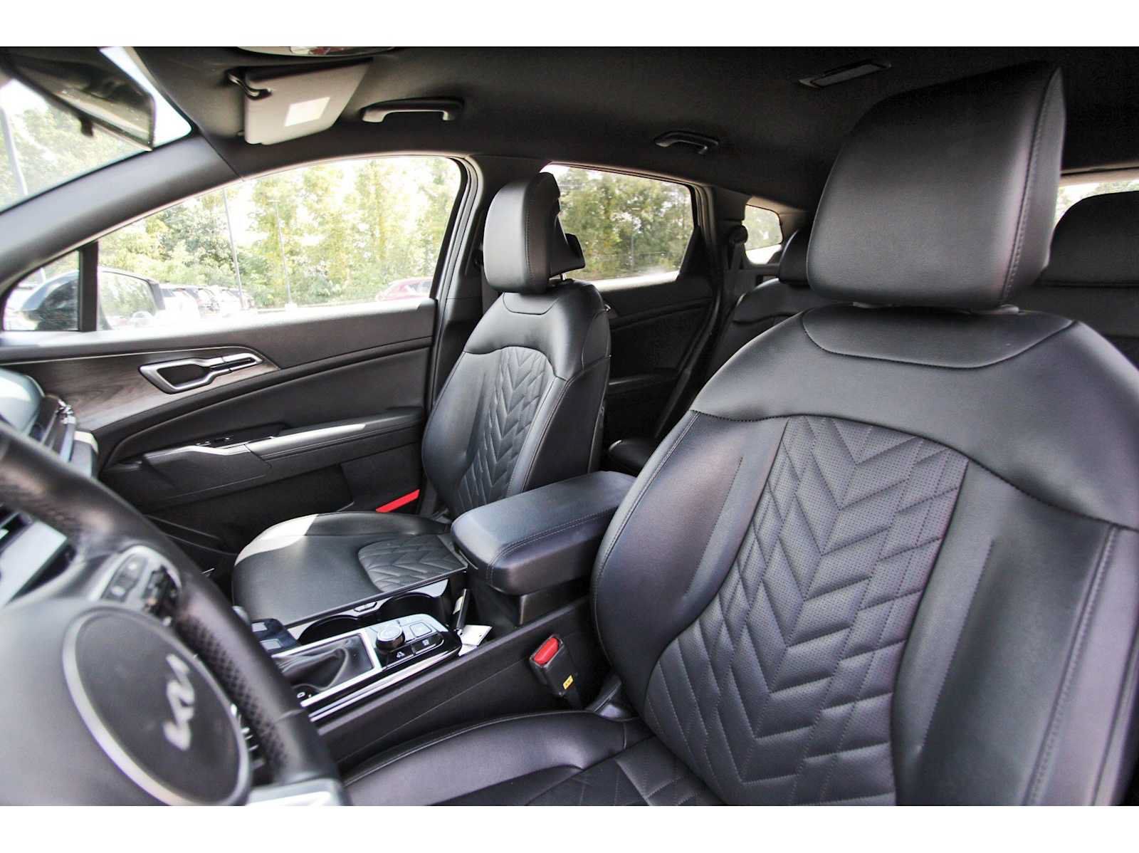 Used 2025 Kia Sportage X-Line AWD/4WD image 11