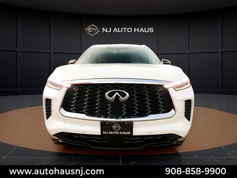 Used 2023 INFINITI QX60 Luxe image 3