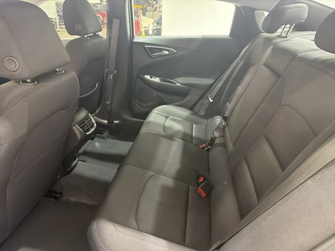 Used 2024 Chevrolet Malibu LT image 37