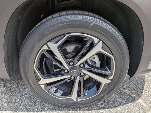 Certified 2023 Chevrolet TrailBlazer RS w/ Sun and Liftgate Package FWD image 12