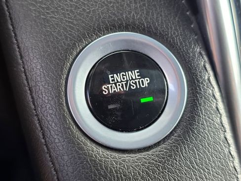 Used 2019 Cadillac Escalade Premium Luxury image 39