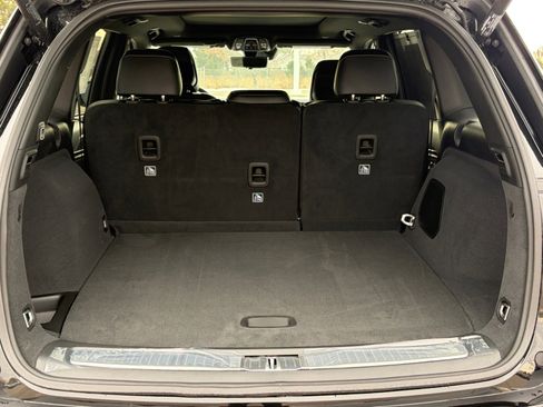 New 2025 Jeep Grand Cherokee Overland w/ Luxury Tech Group IV image 32