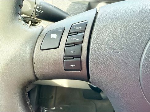 Used 2011 Chevrolet HHR LT w/ My Link Package image 32