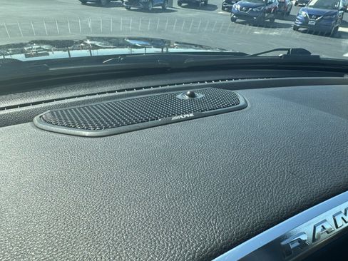 Used 2024 RAM 1500 Laramie image 15