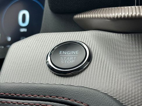 Certified 2025 Ford Explorer Active image 24