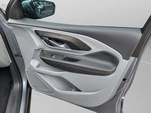 Used 2019 GMC Terrain SLT w/ Preferred Package image 30