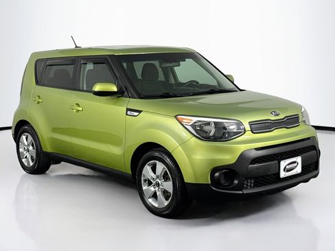 Used 2018 Kia Soul image 2