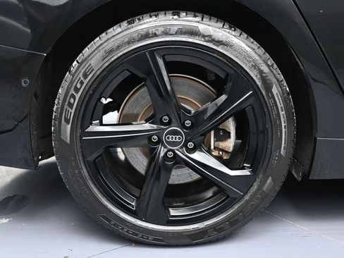 Used 2024 Audi A6 Premium Plus image 14