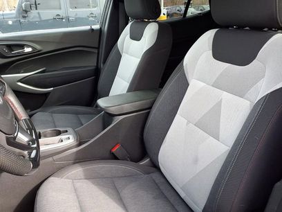 Used 2024 Chevrolet Trax RS w/ Sunroof Package