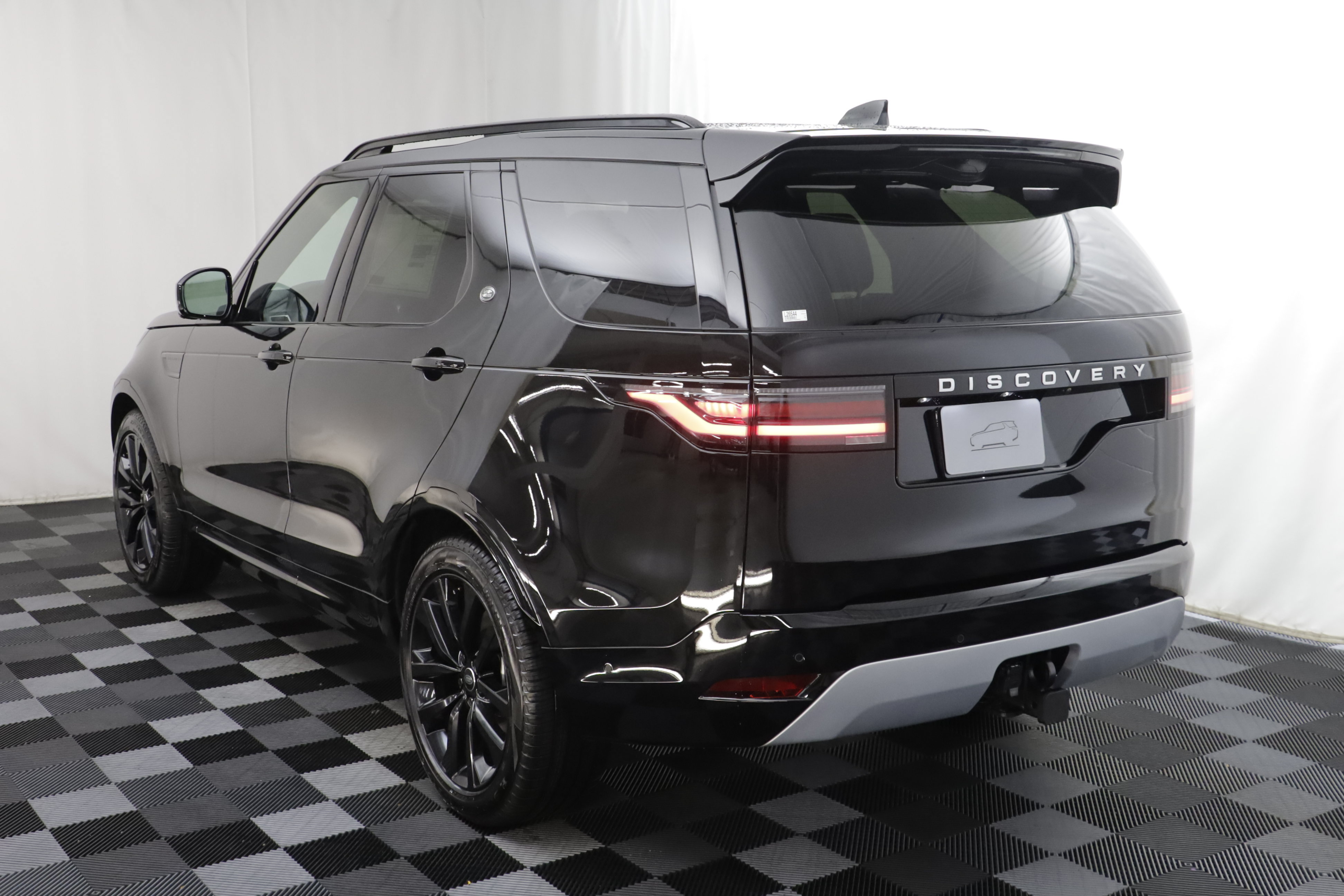 New 2026 Land Rover Discovery Limited Edition AWD/4WD image 21