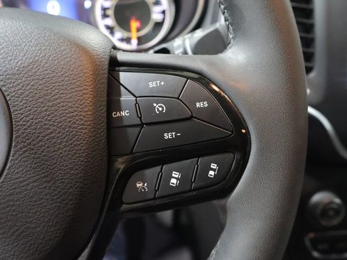Used 2023 Jeep Cherokee Altitude Lux AWD/4WD image 40