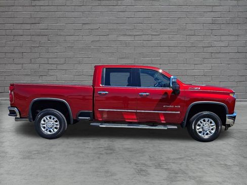 Used 2021 Chevrolet Silverado 2500 LTZ w/ LTZ Convenience Package AWD/4WD image 13
