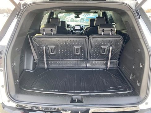 Certified 2023 Chevrolet Traverse Premier w/ Redline Edition image 23