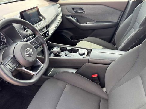 Used 2023 Nissan Rogue S AWD/4WD image 11