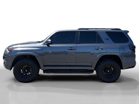Used 2022 Toyota 4Runner TRD Sport w/ Technology Package AWD/4WD image 2