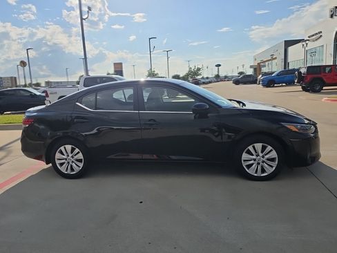 Used 2025 Nissan Sentra S FWD image 7