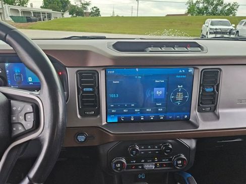 Used 2023 Ford Bronco Outer Banks AWD/4WD image 17