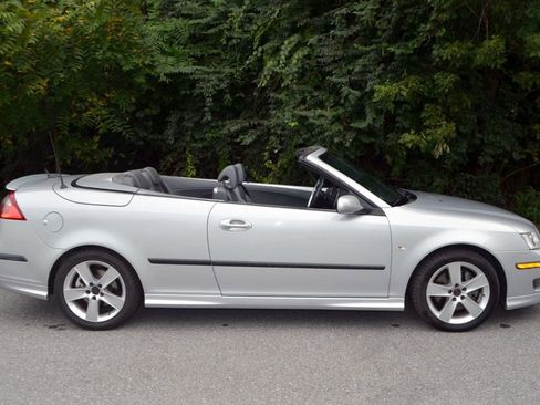 Used 2007 Saab 9-3 Aero w/ Touring Pkg image 18