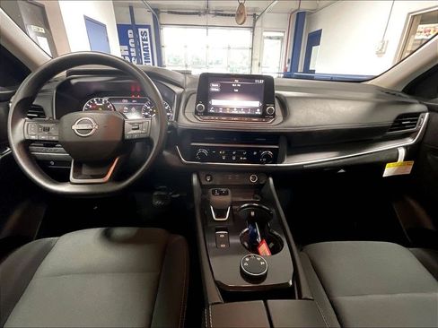 Used 2026 Nissan Rogue S AWD/4WD image 21