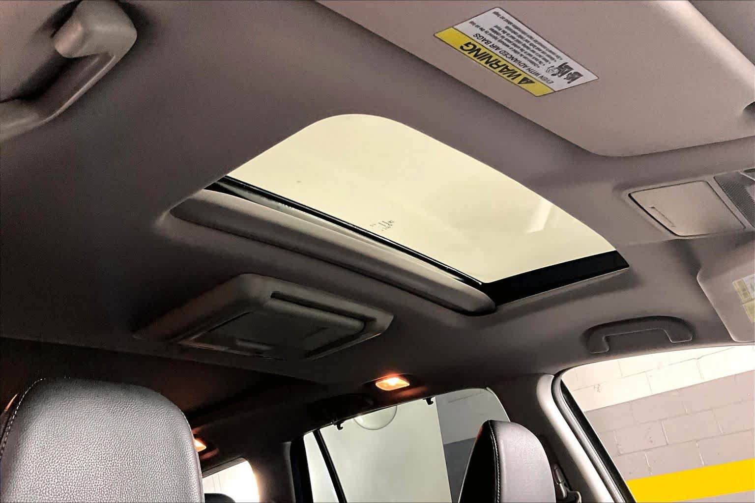 Used 2016 Honda Pilot Elite image 12