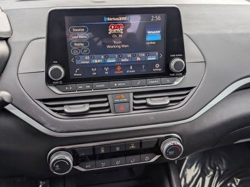 Certified 2025 Nissan Altima 2.5 S FWD image 24