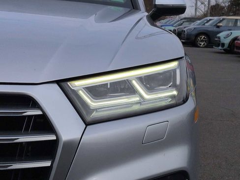Used 2018 Audi SQ5 Premium Plus w/ Navigation Package image 11