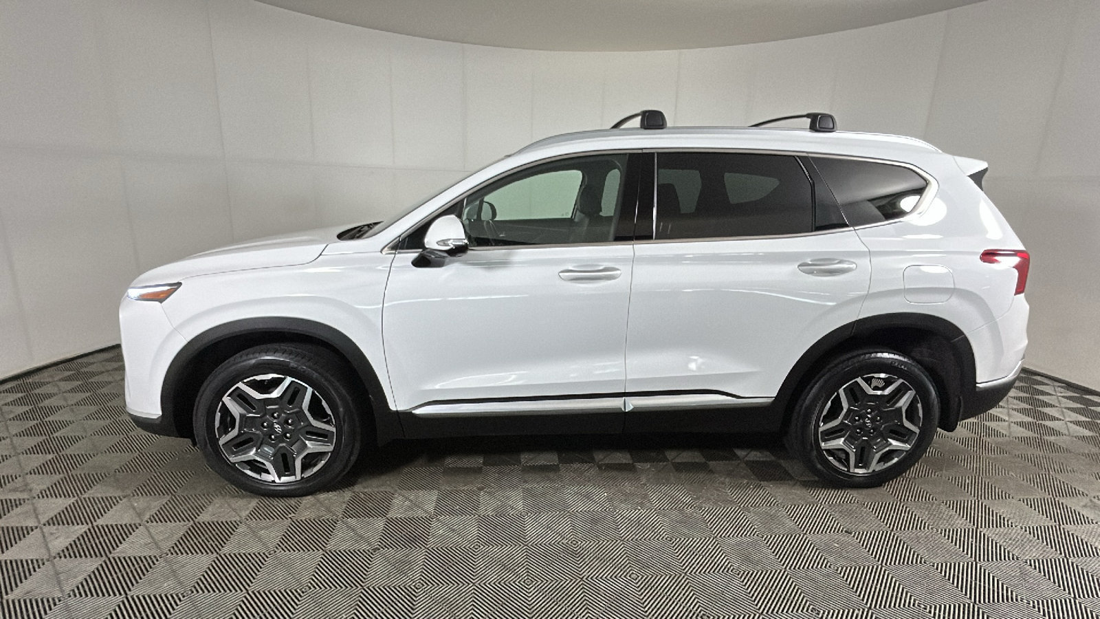 Used 2023 Hyundai Santa Fe Limited AWD/4WD image 7