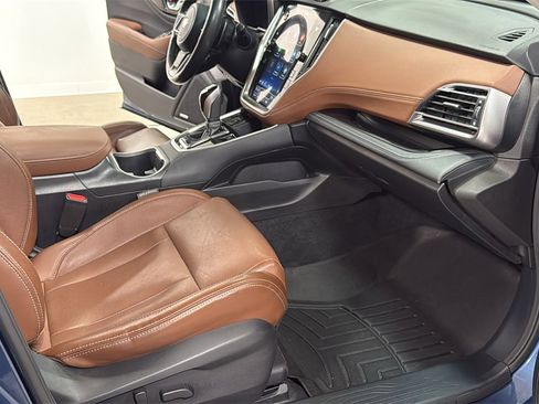 Used 2022 Subaru Outback Touring XT image 18