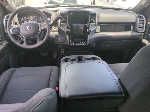 Used 2025 RAM 2500 Big Horn AWD/4WD image 16