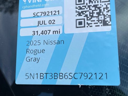 Used 2025 Nissan Rogue SV AWD/4WD image 27