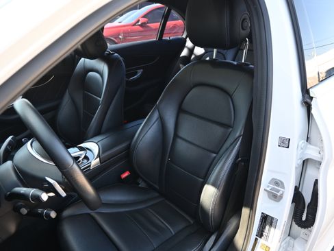 Used 2016 Mercedes-Benz C 300 Sedan image 28