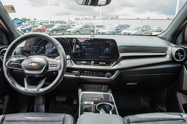 Used 2025 Chevrolet Equinox LT w/ Convenience Package II AWD/4WD image 5