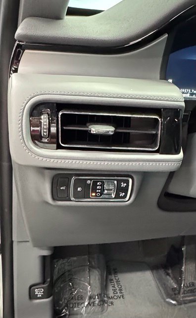 Used 2020 Lincoln Aviator Reserve w/ Equipment Group 201A AWD/4WD image 30